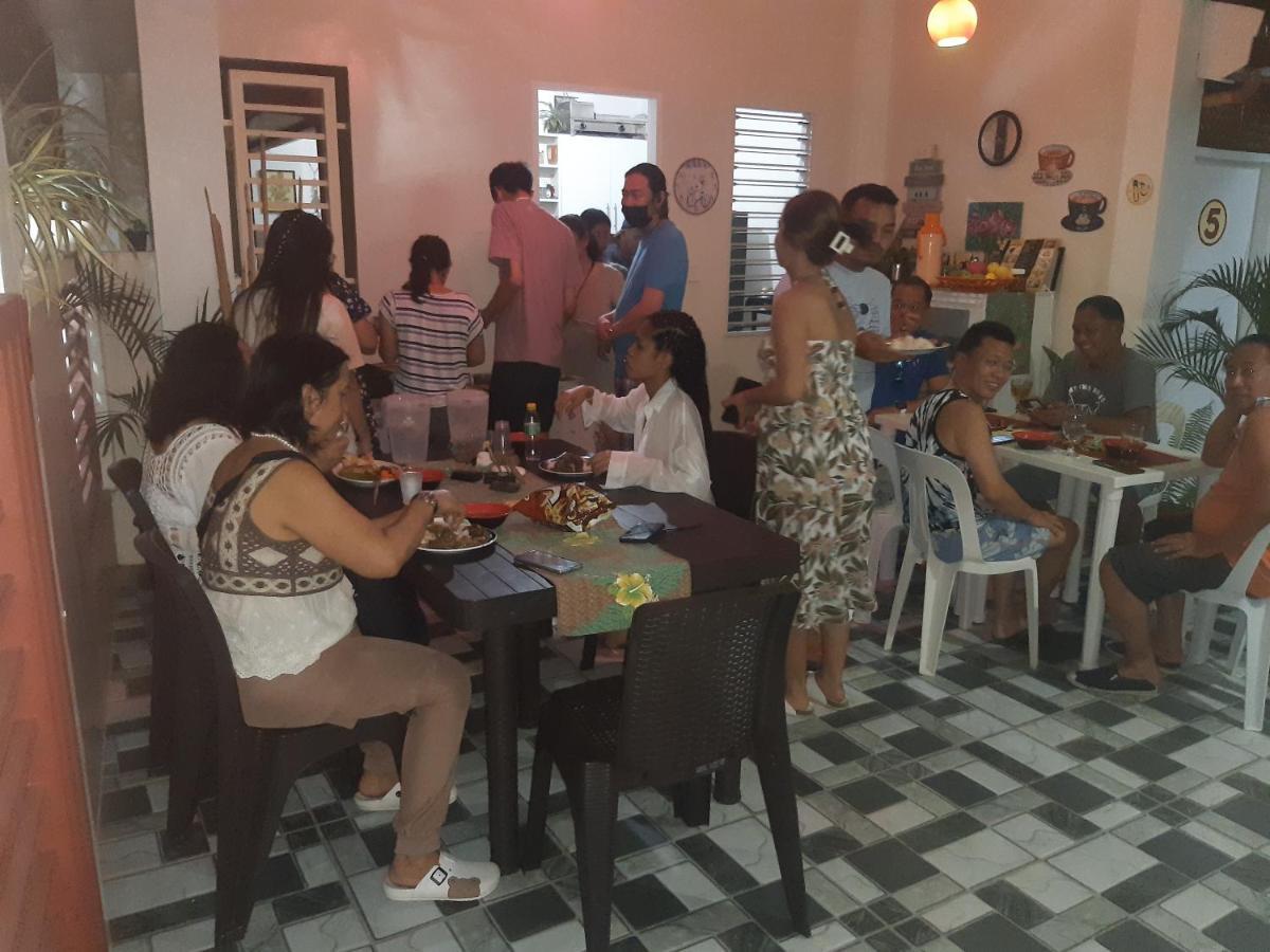 Sandstorm Lodge And Cafe Puerto Galera Extérieur photo