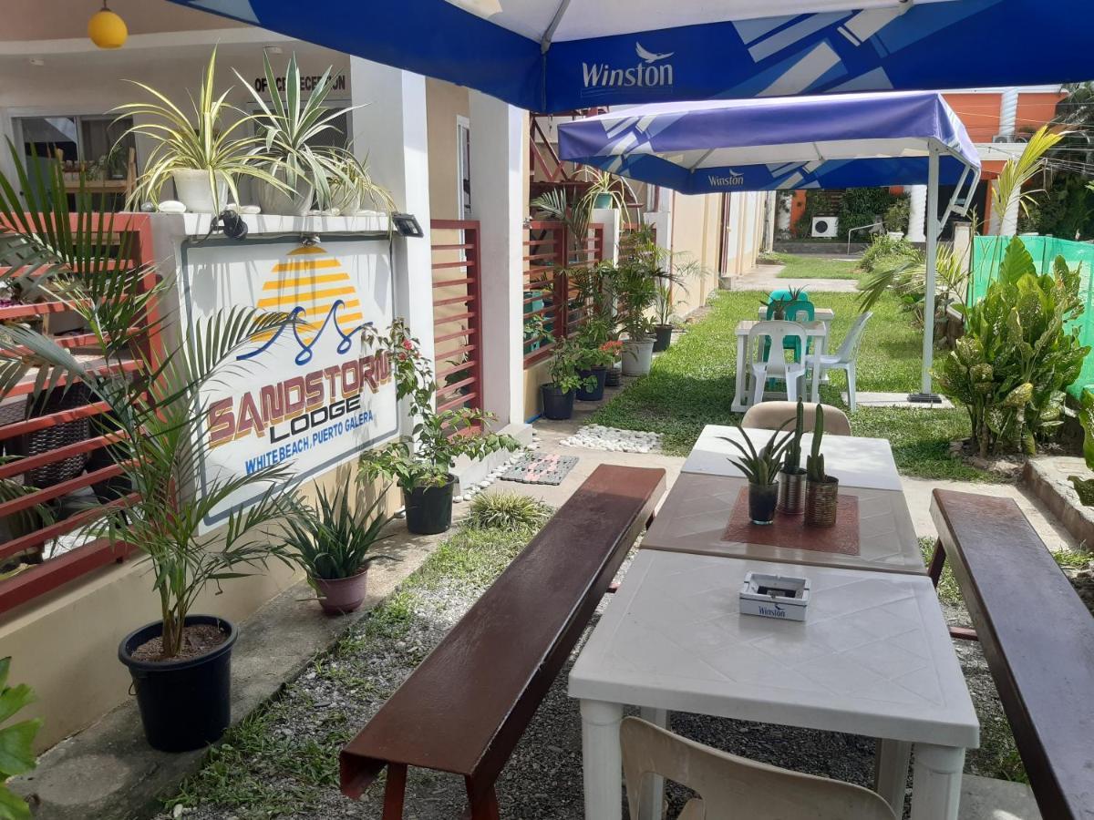 Sandstorm Lodge And Cafe Puerto Galera Extérieur photo